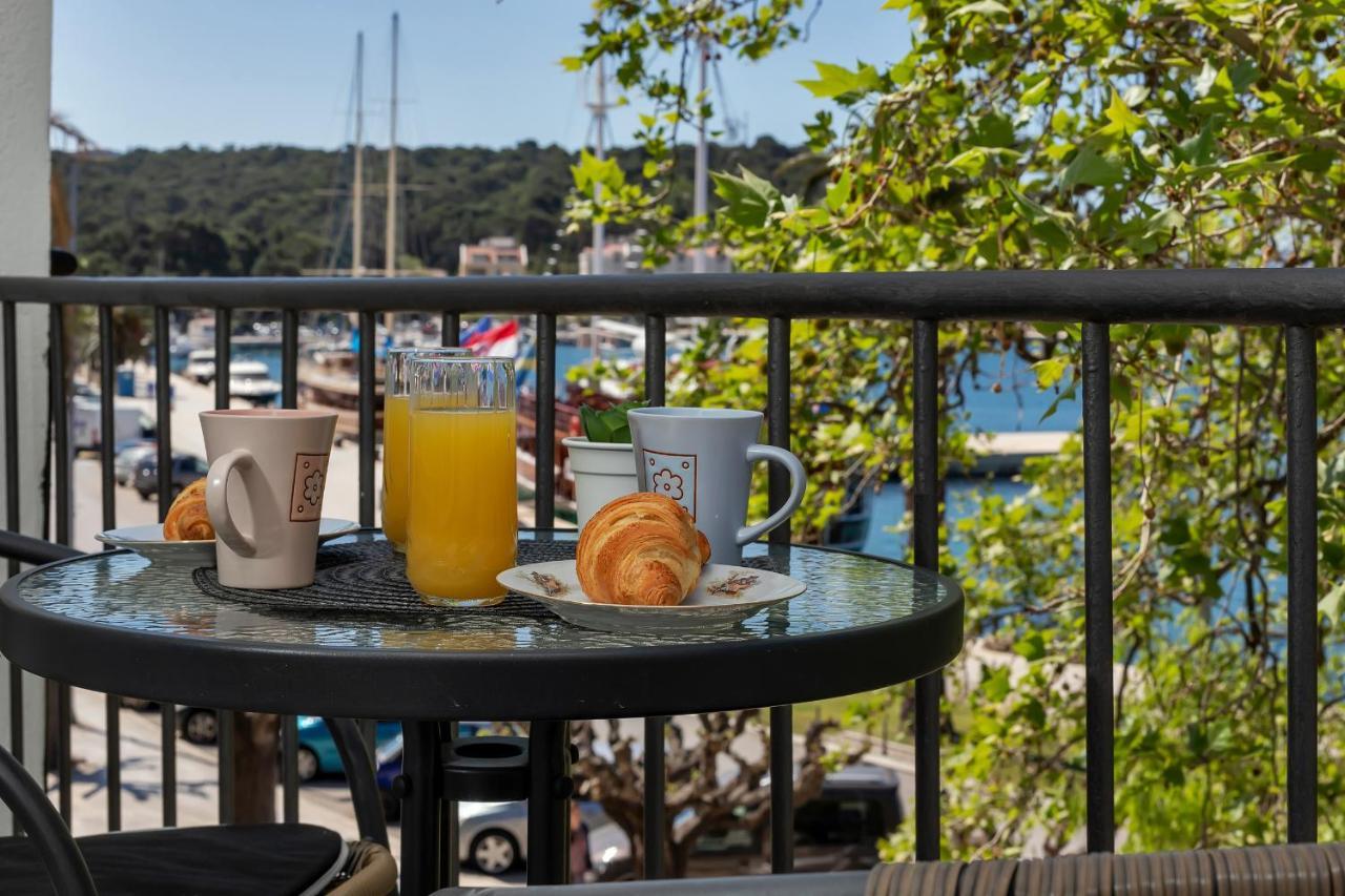Apartment Riva Макарска Екстериор снимка