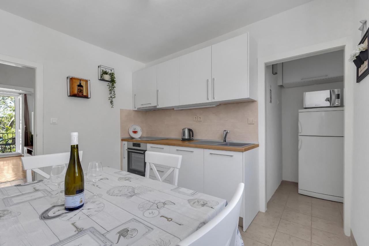 Apartment Riva Макарска Екстериор снимка