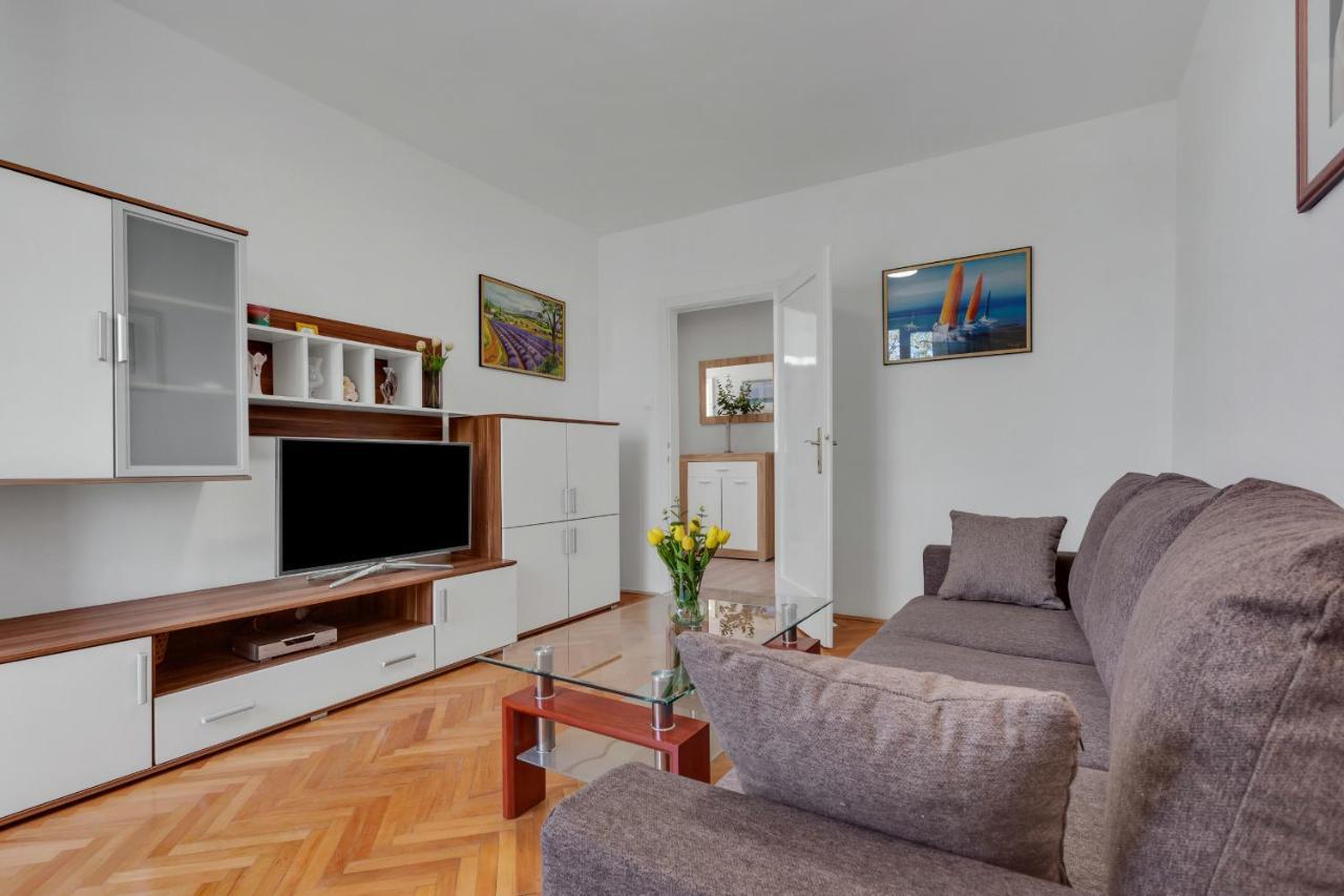 Apartment Riva Макарска Екстериор снимка