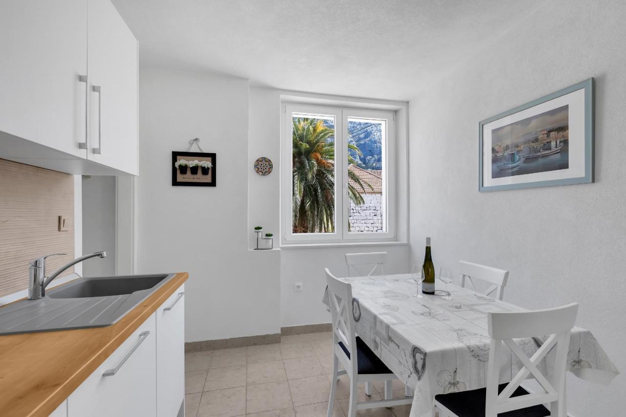 Apartment Riva Макарска Екстериор снимка