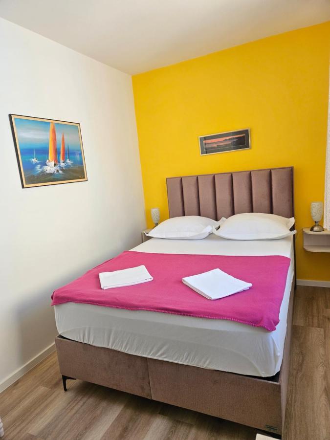 Apartment Riva Макарска Екстериор снимка